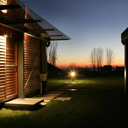 Nebesa Chalet *
